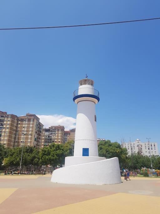 Apartamento Malaga 300 Metros De La Playa מראה חיצוני תמונה